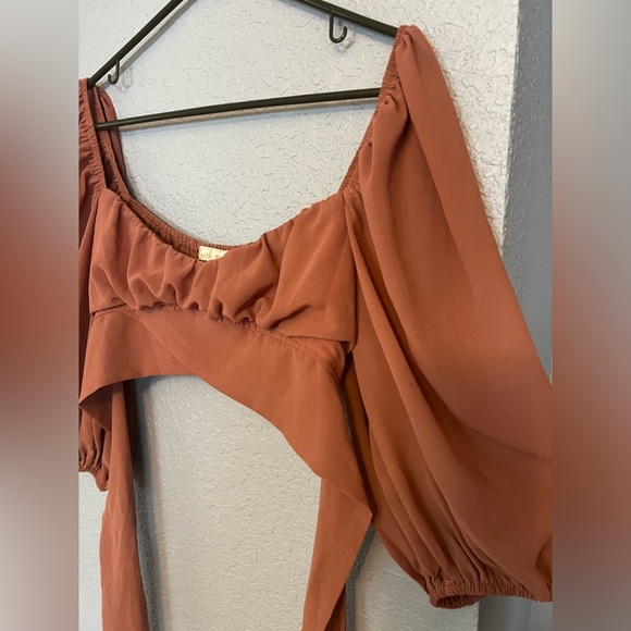 Blush BJ | Medium | Tie-Back/ Open Back | Crop Top | Bell Sleeves - Picture 5 of 10